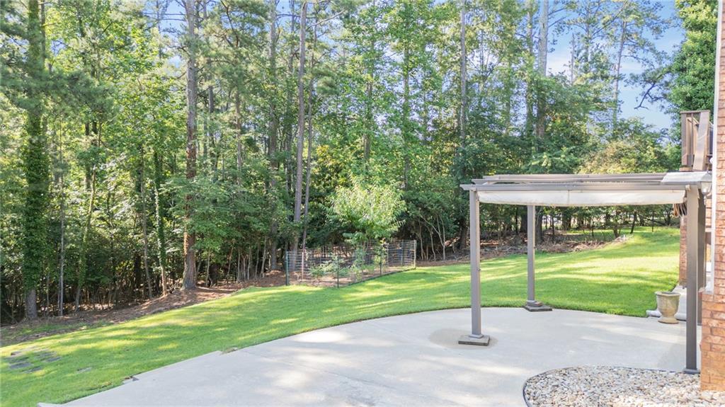 6642 Crestwood Peninsula