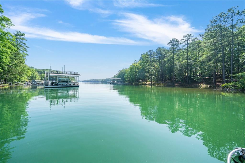 6642 Crestwood Peninsula