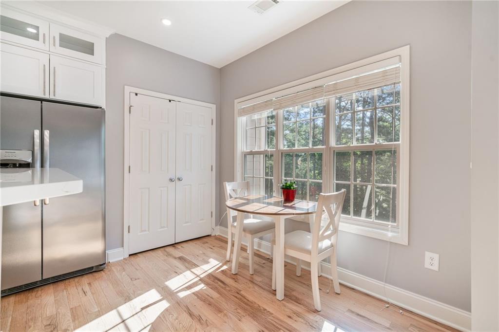 6642 Crestwood Peninsula