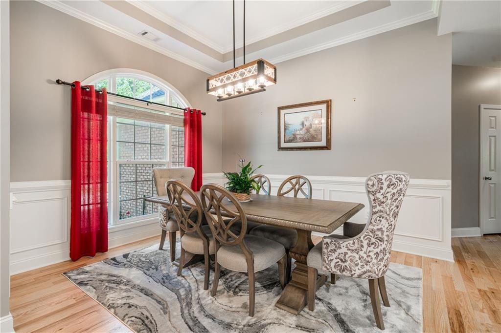 6642 Crestwood Peninsula