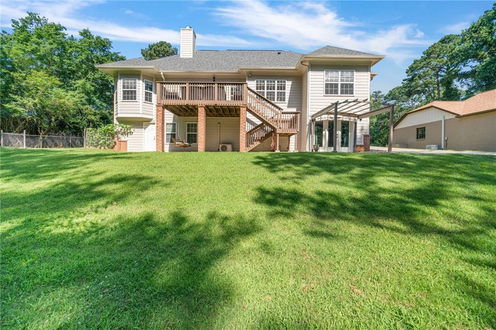 6642 Crestwood Peninsula