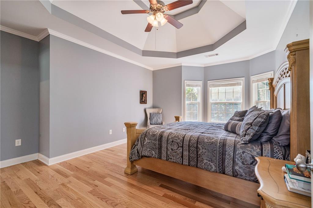 6642 Crestwood Peninsula