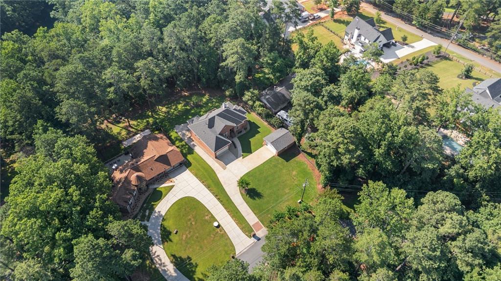 6642 Crestwood Peninsula