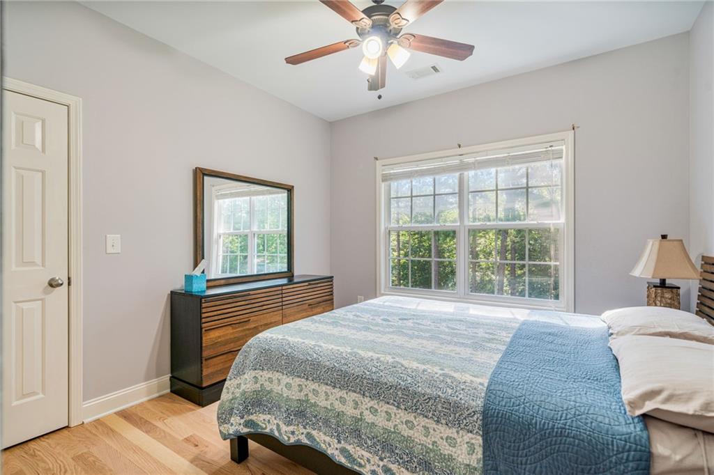 6642 Crestwood Peninsula