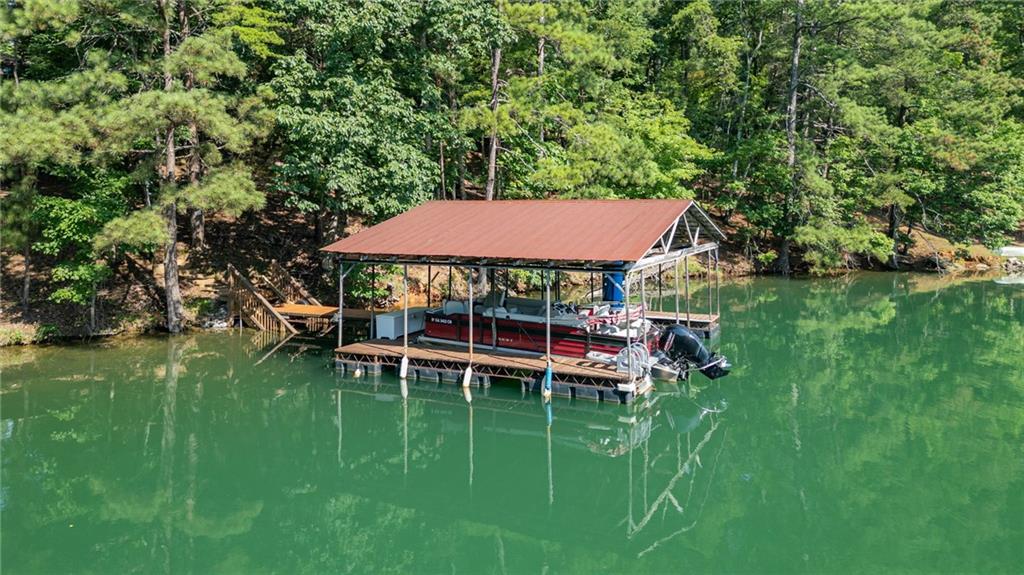 6642 Crestwood Peninsula