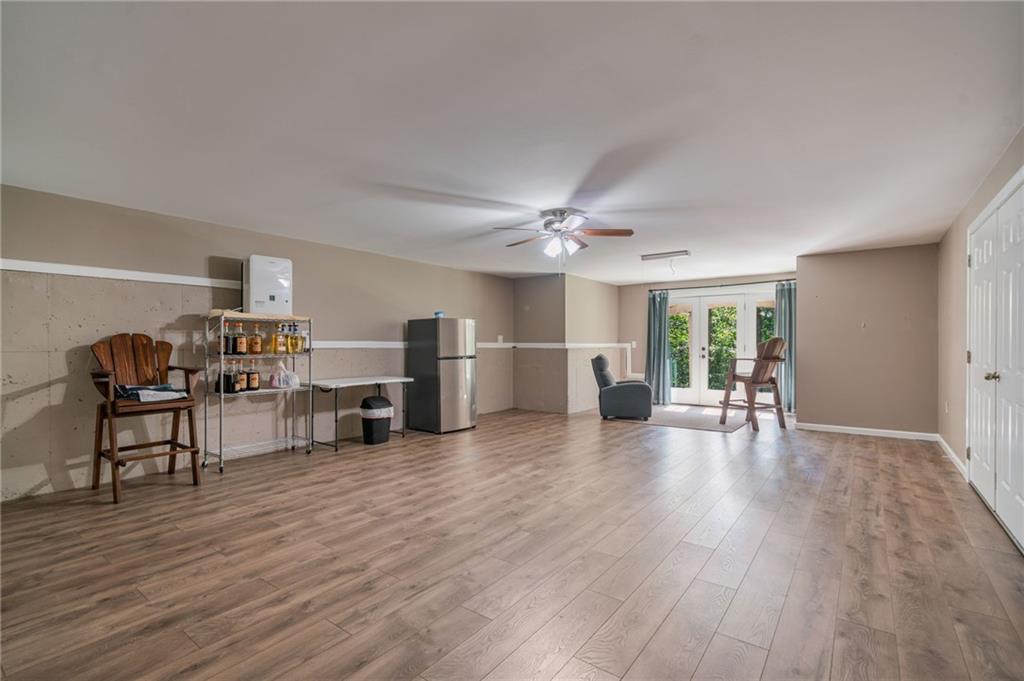 6642 Crestwood Peninsula