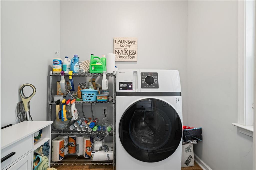 3725 Roxwood Park Drive