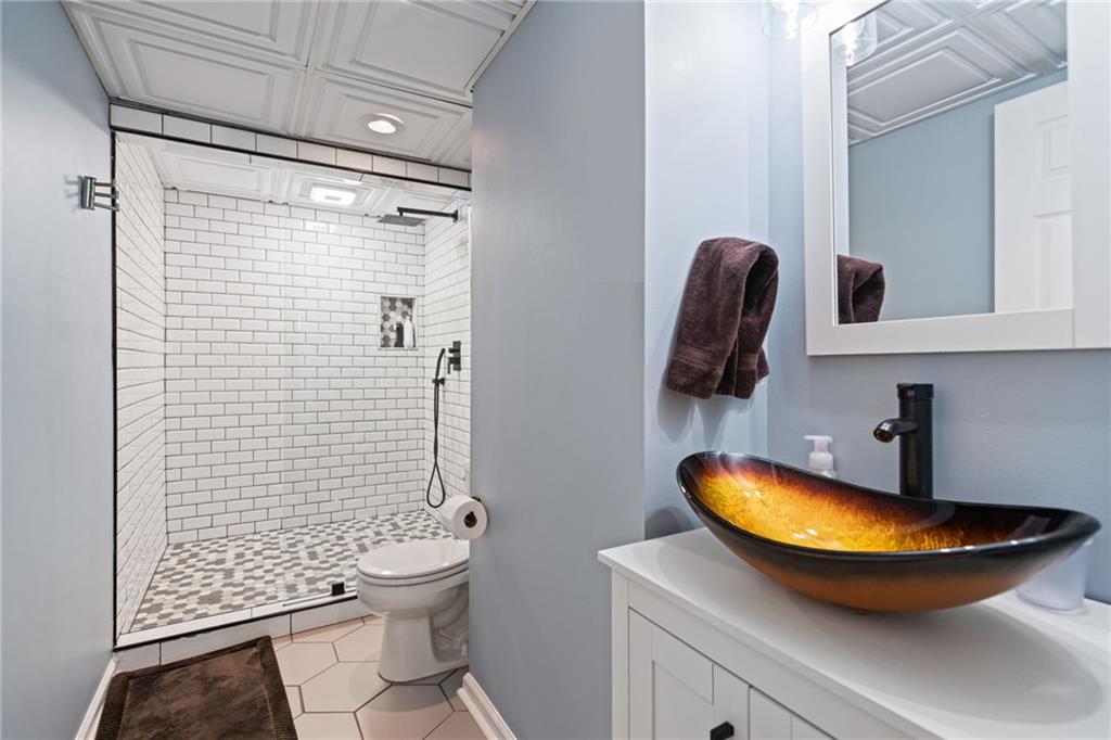 3725 Roxwood Park Drive