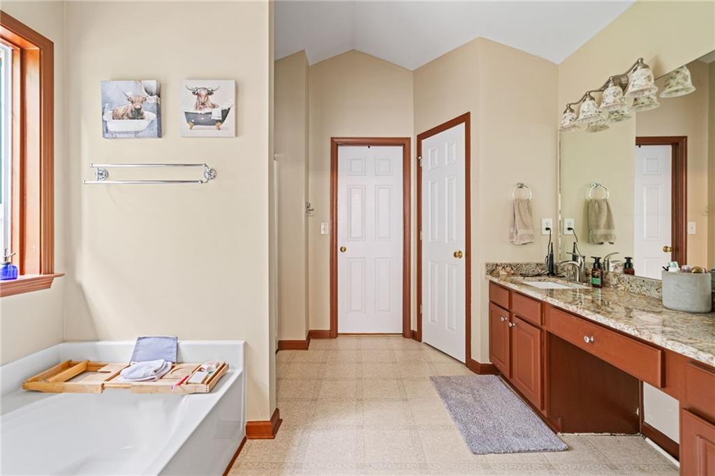 3725 Roxwood Park Drive