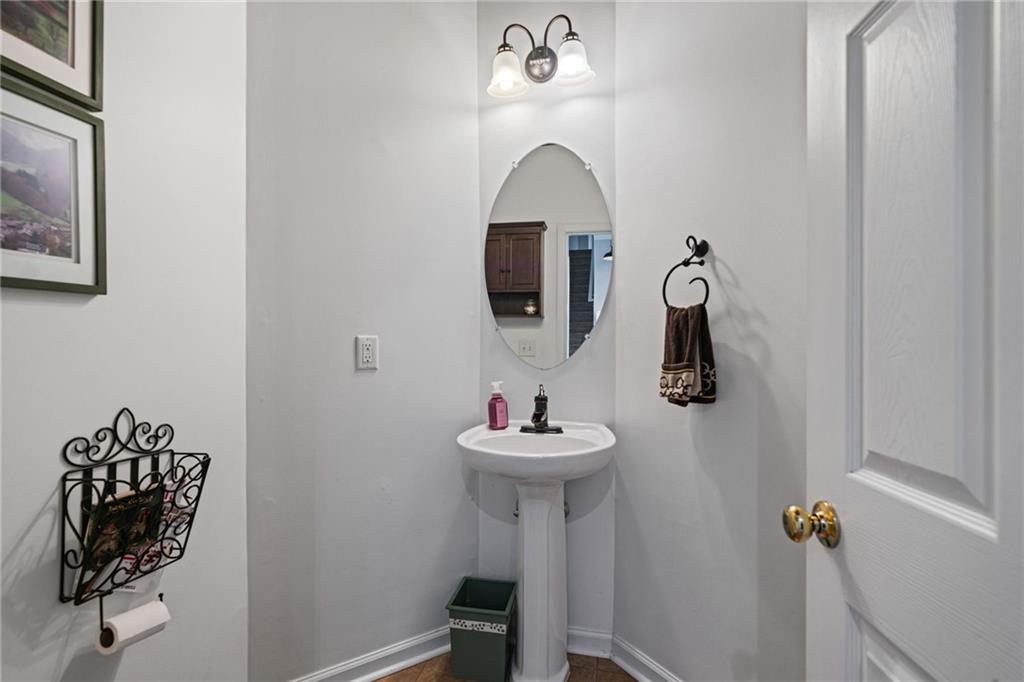 3725 Roxwood Park Drive