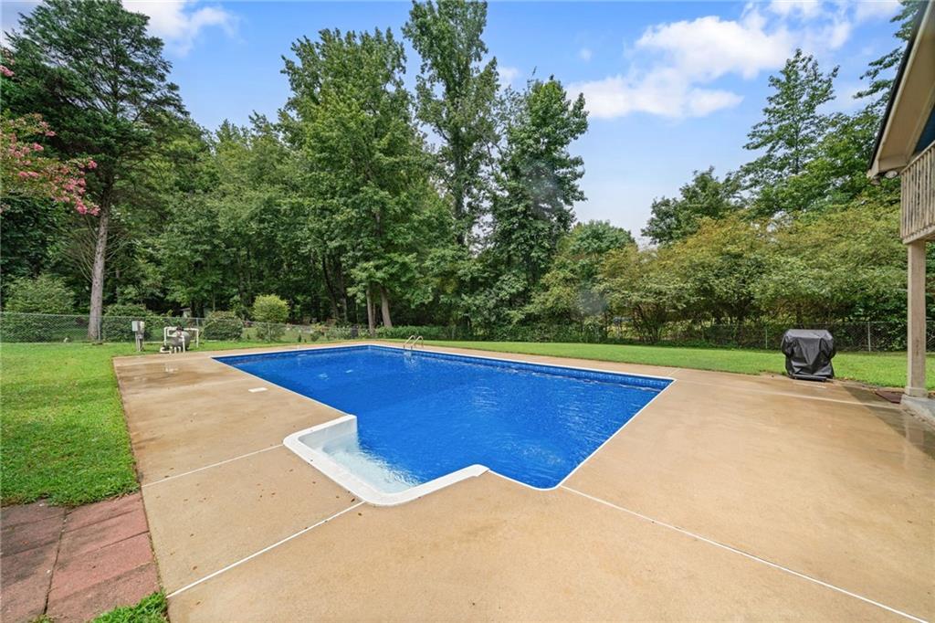 4692 Cheri Lynn Road NW