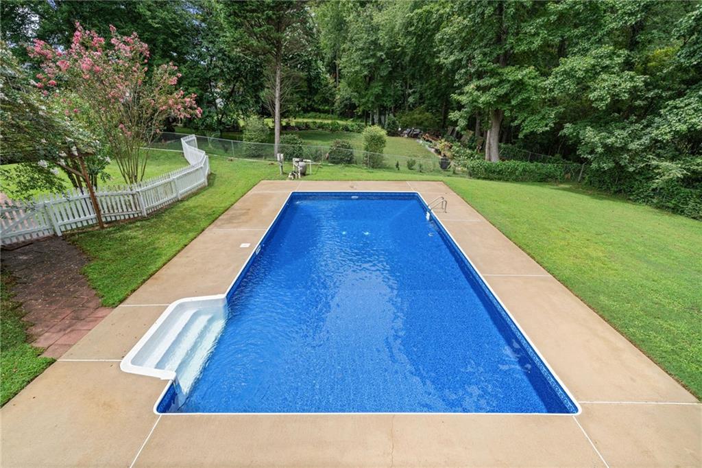 4692 Cheri Lynn Road NW