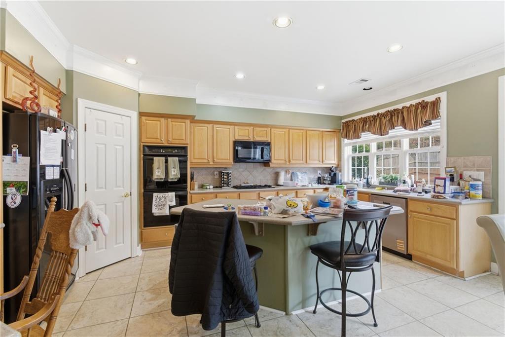 1125 Mountclaire Drive