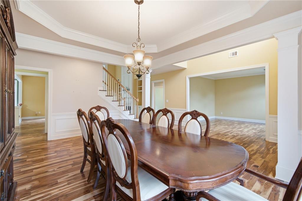 1125 Mountclaire Drive