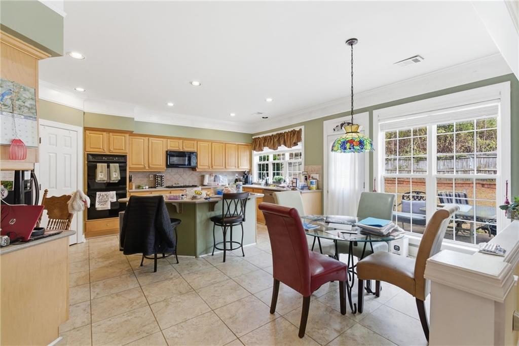 1125 Mountclaire Drive