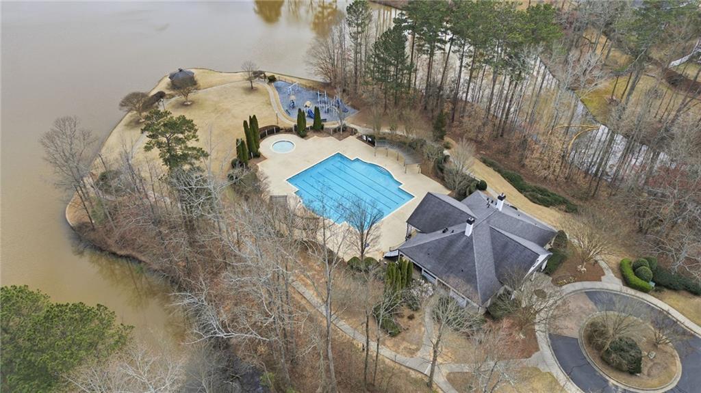 1125 Mountclaire Drive