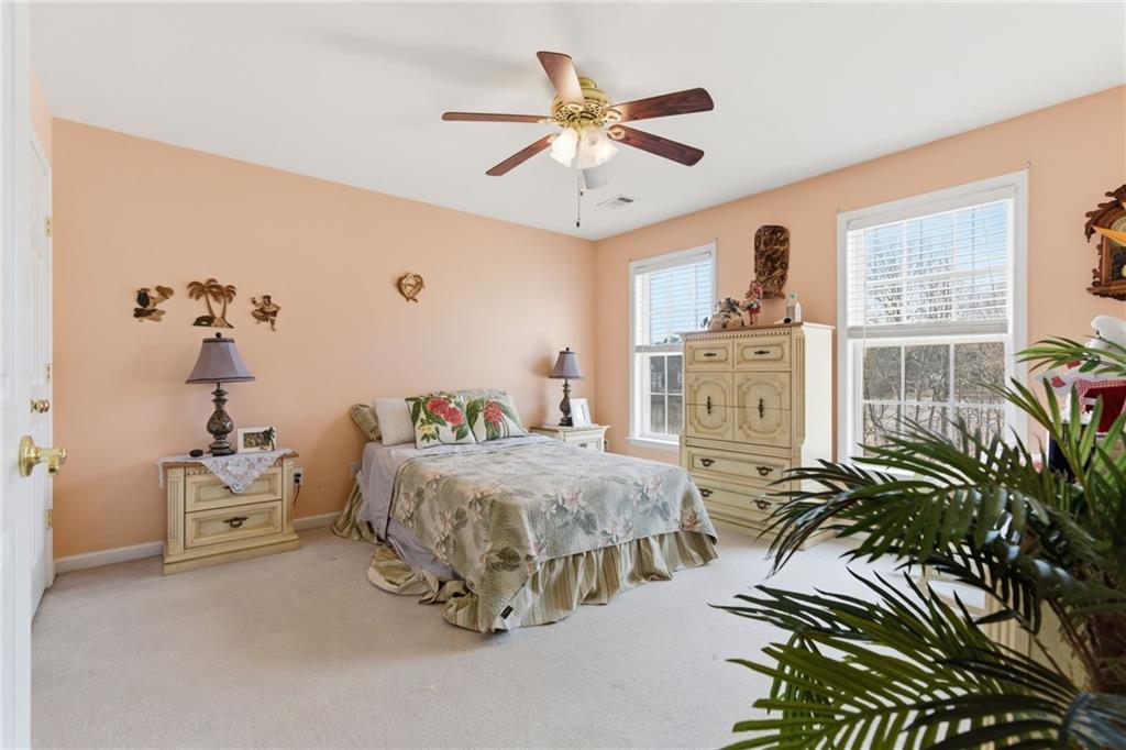 1125 Mountclaire Drive