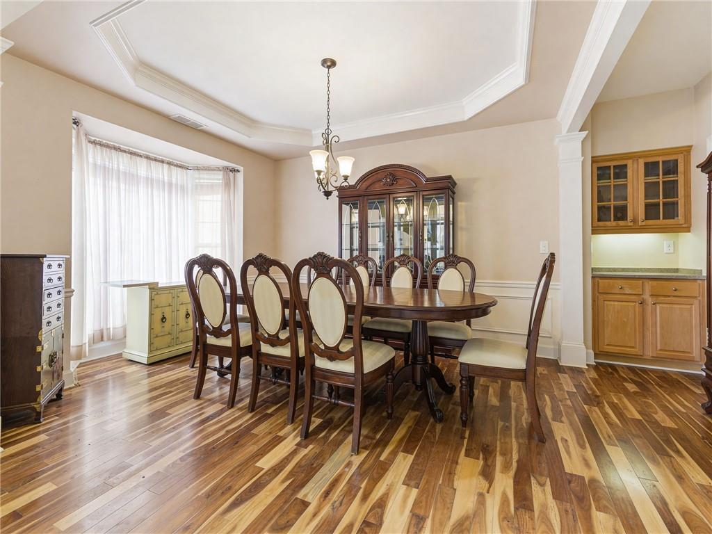 1125 Mountclaire Drive