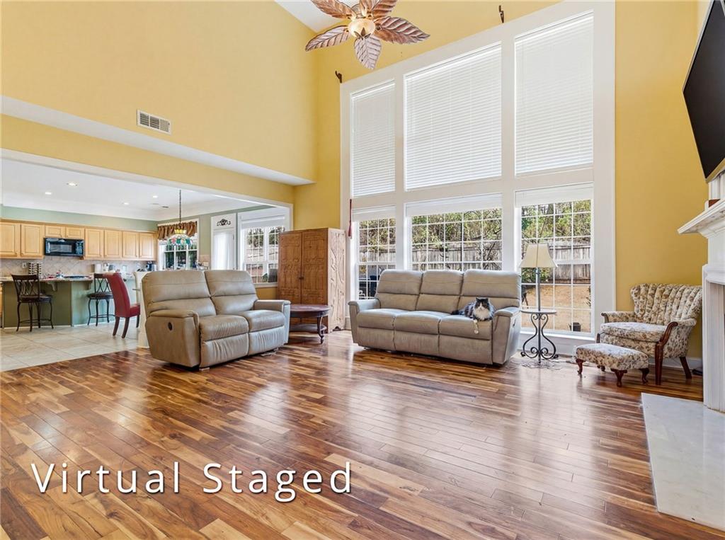 1125 Mountclaire Drive