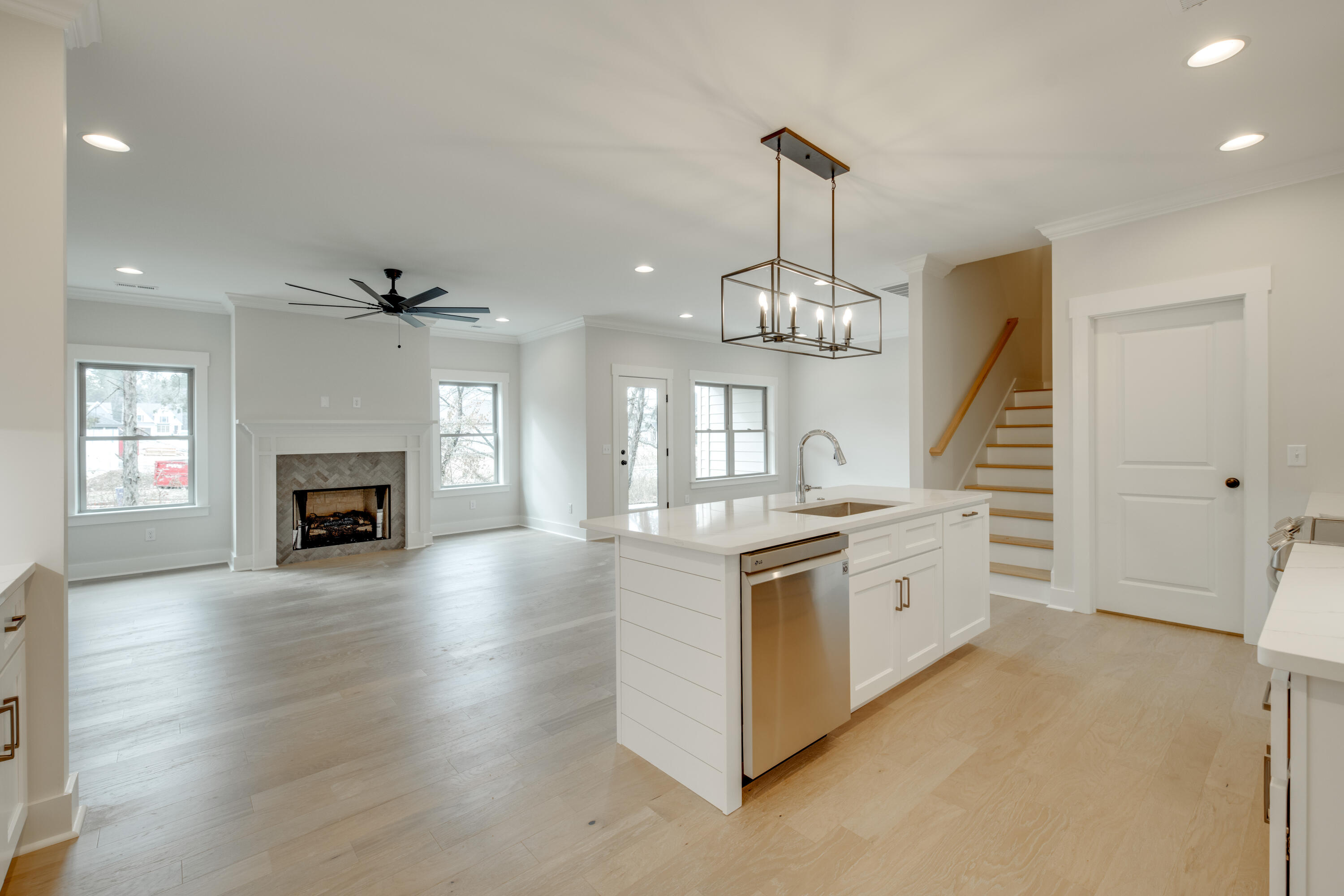 9694 Dutton Lane