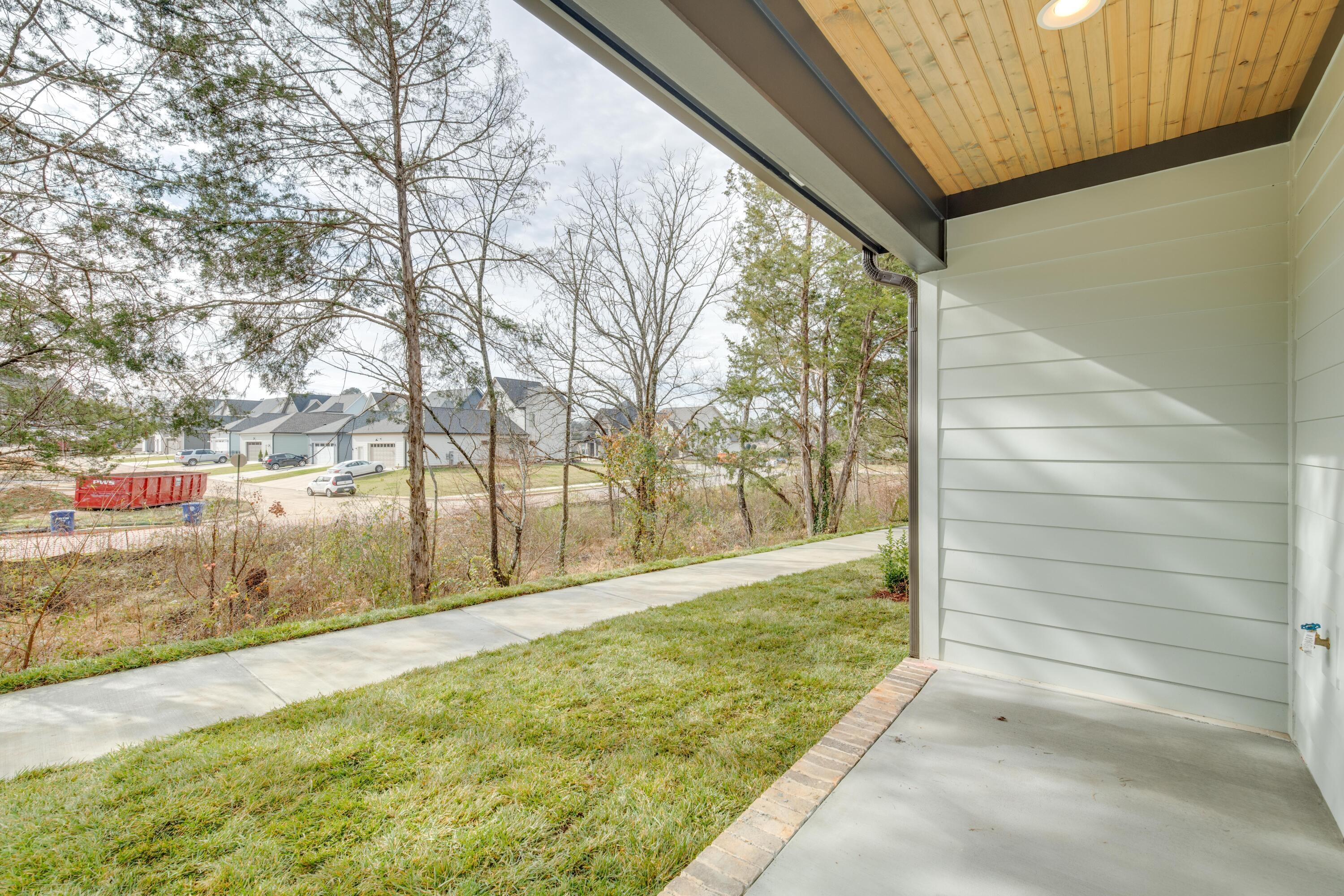 9694 Dutton Lane