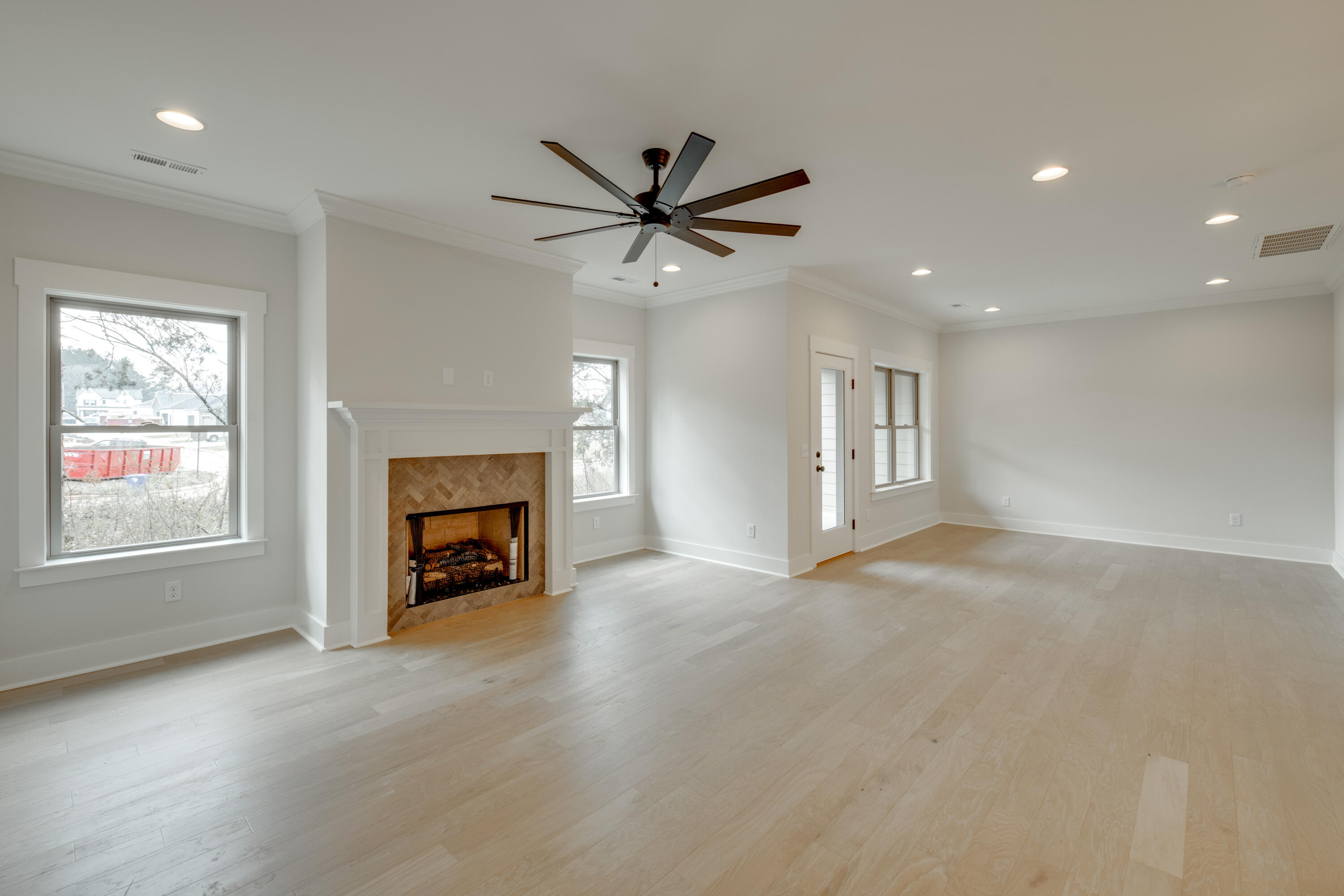 9694 Dutton Lane