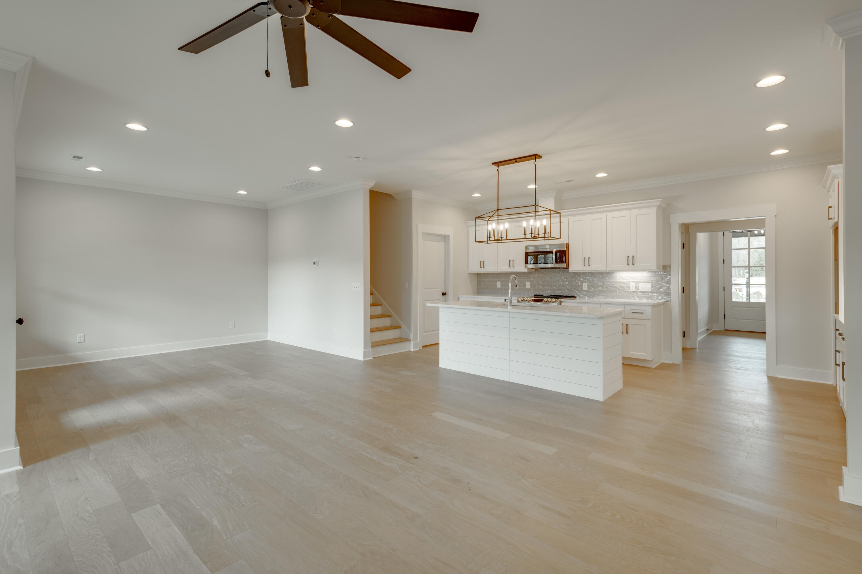 9694 Dutton Lane