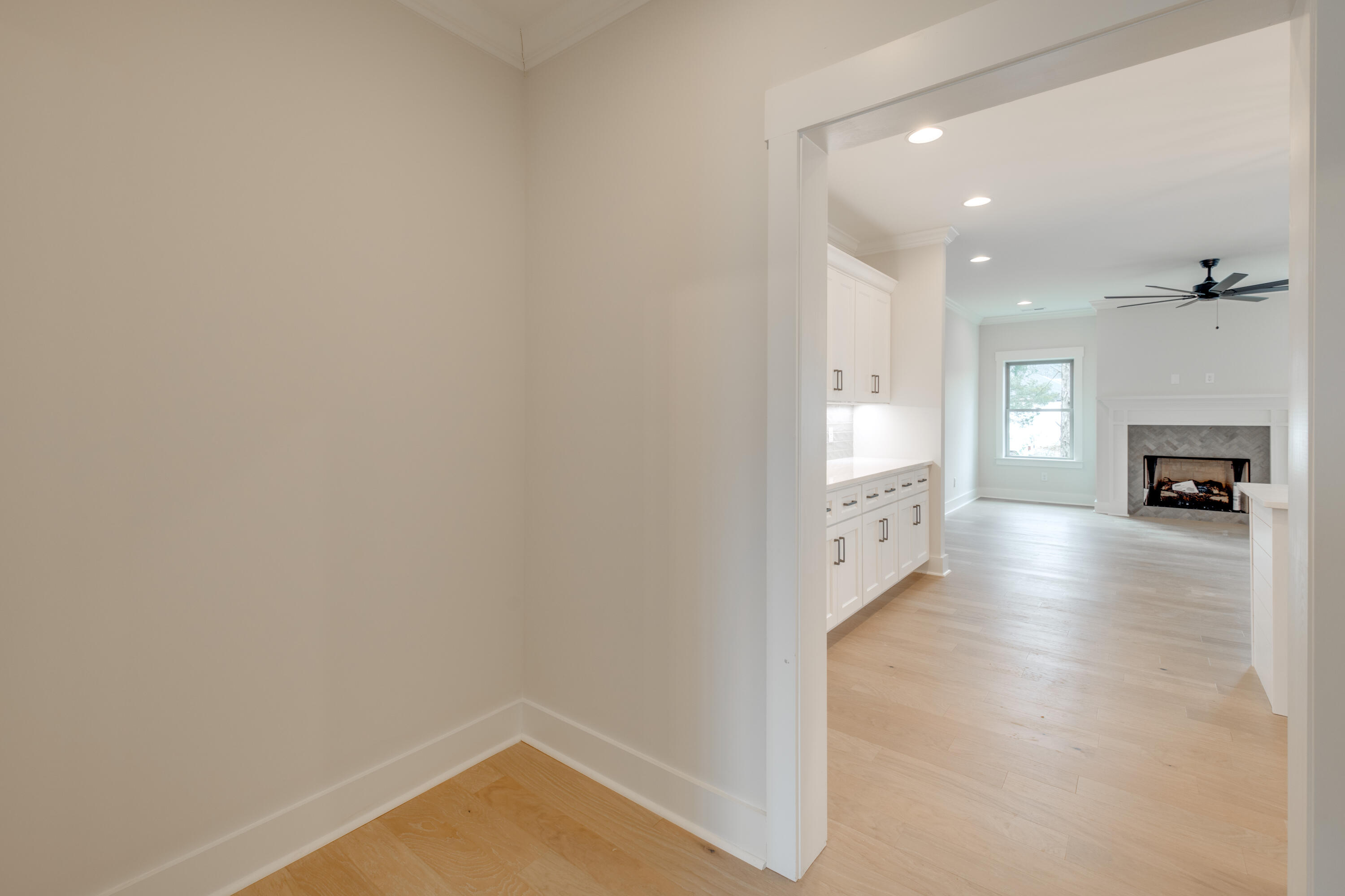 9694 Dutton Lane