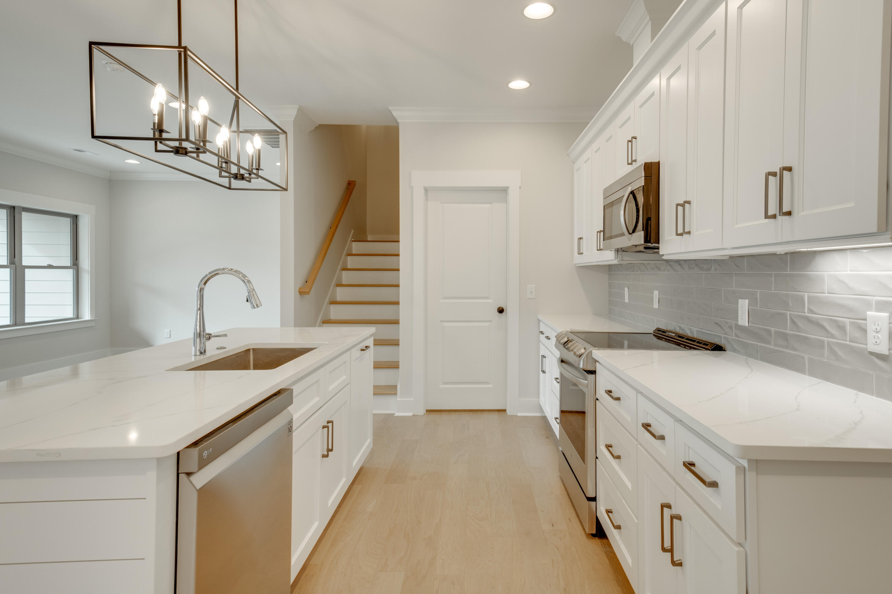 9694 Dutton Lane