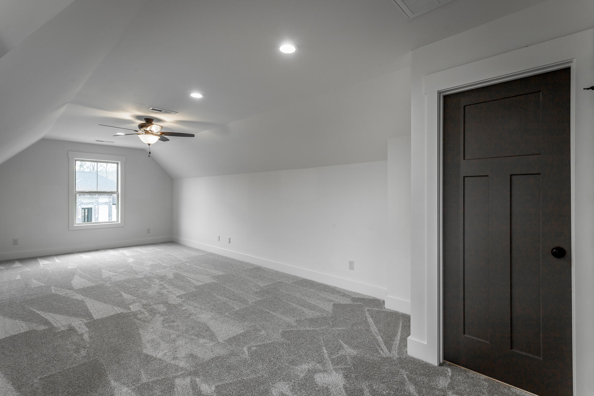 48 Bridlewood Drive, 25