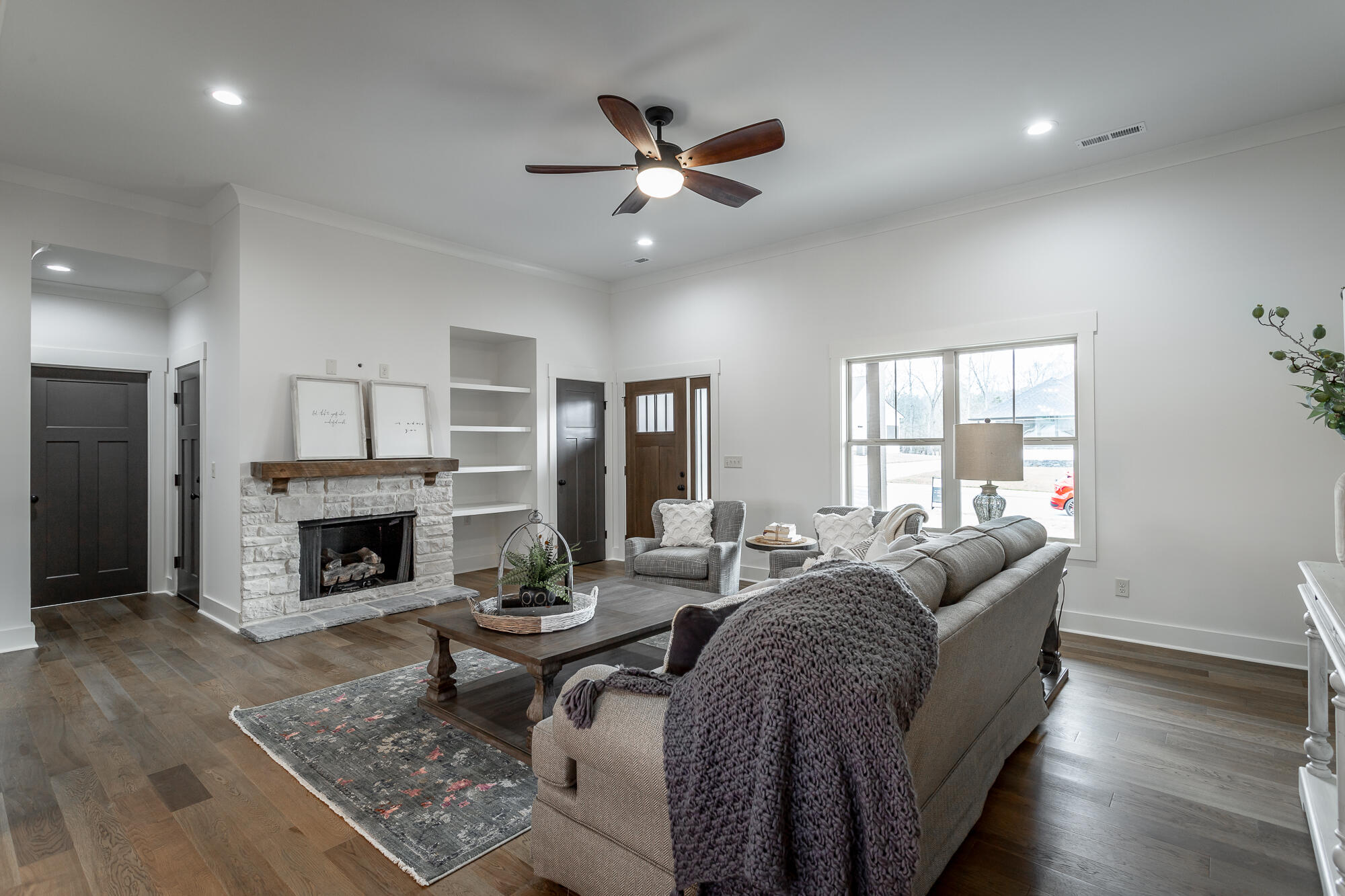 48 Bridlewood Drive, 25