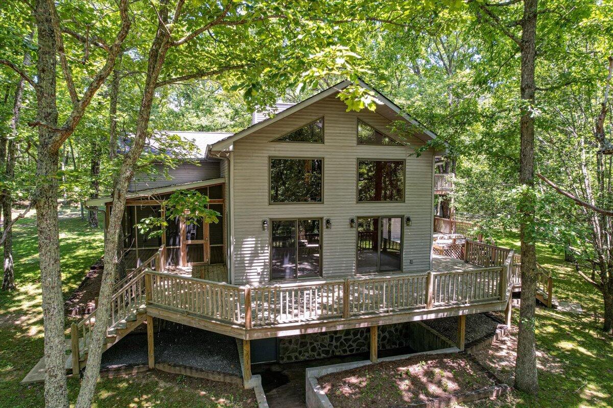 2035 Window Rock Road