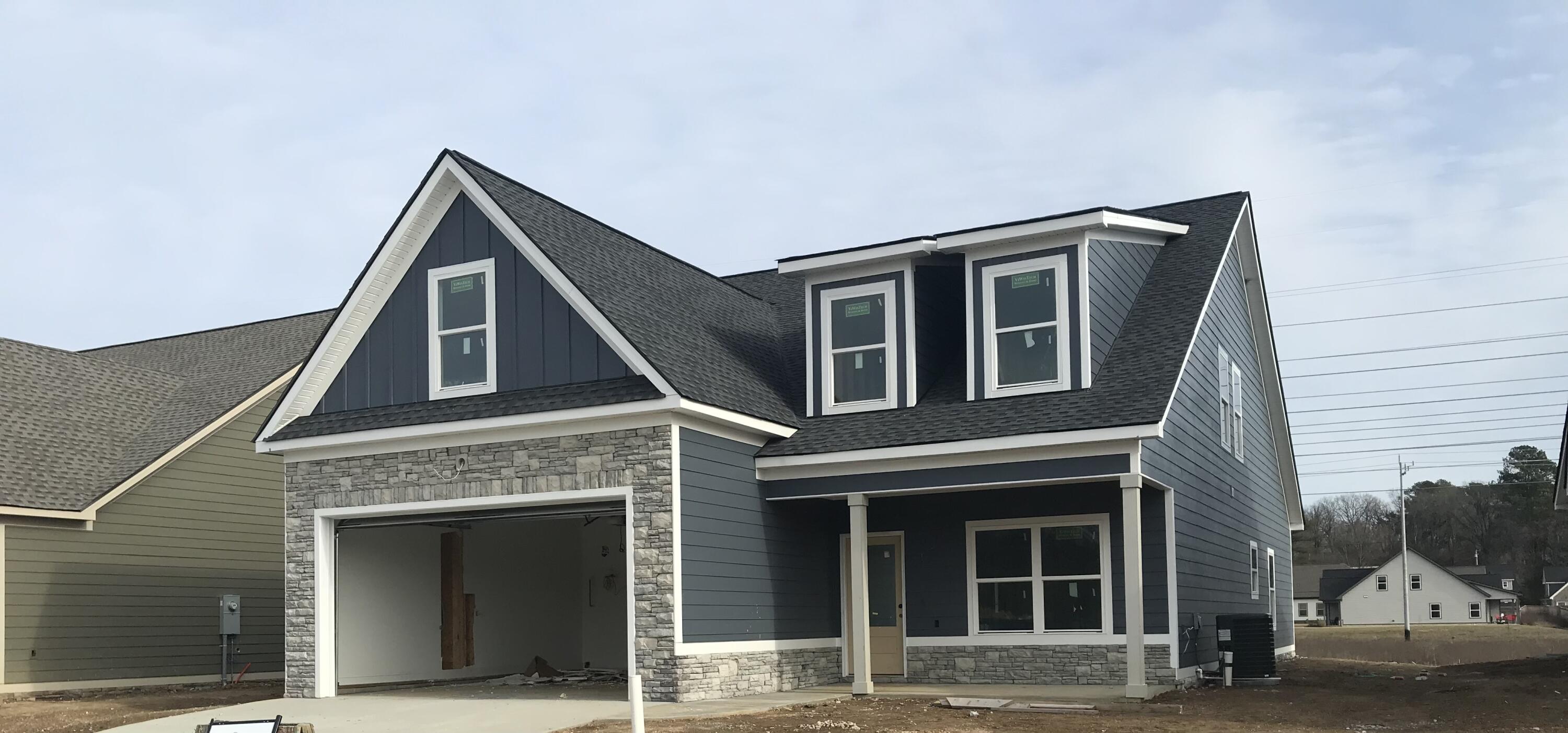 1046 Silverpine Drive, 40