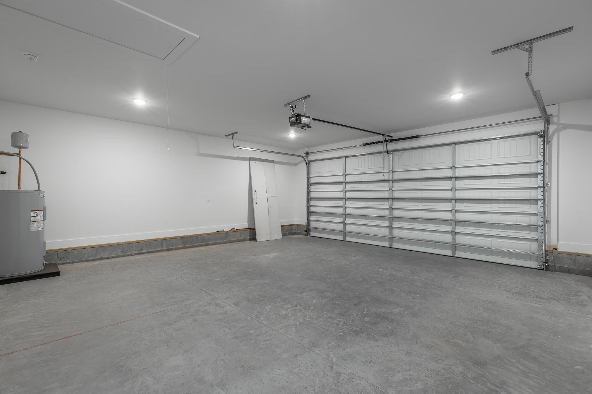 66 Silver Spur Road, 38