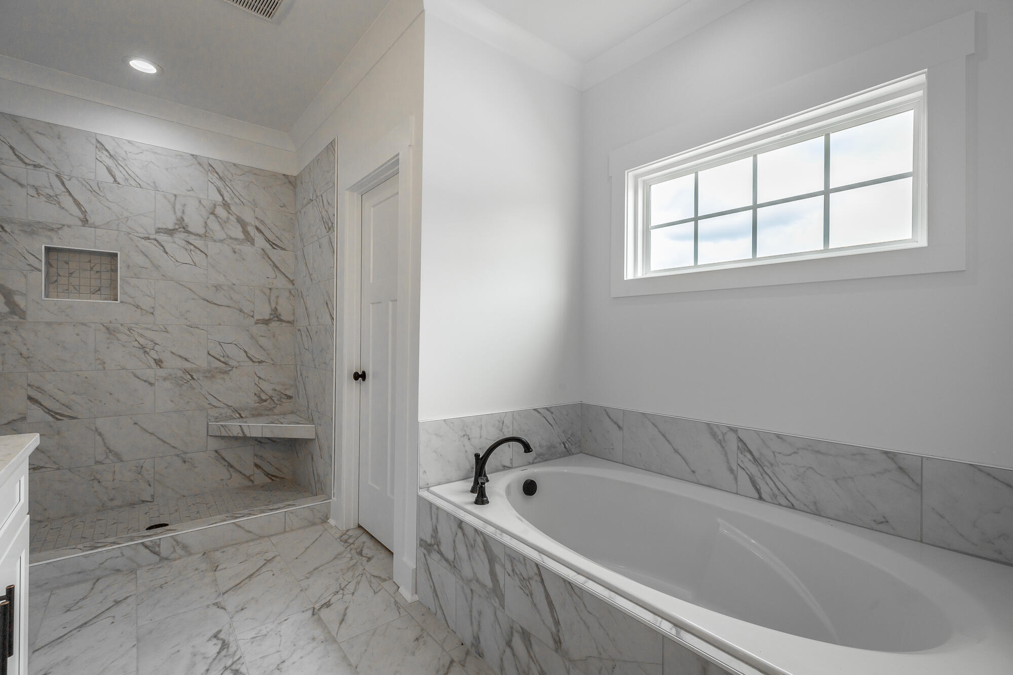 66 Silver Spur Road, 38