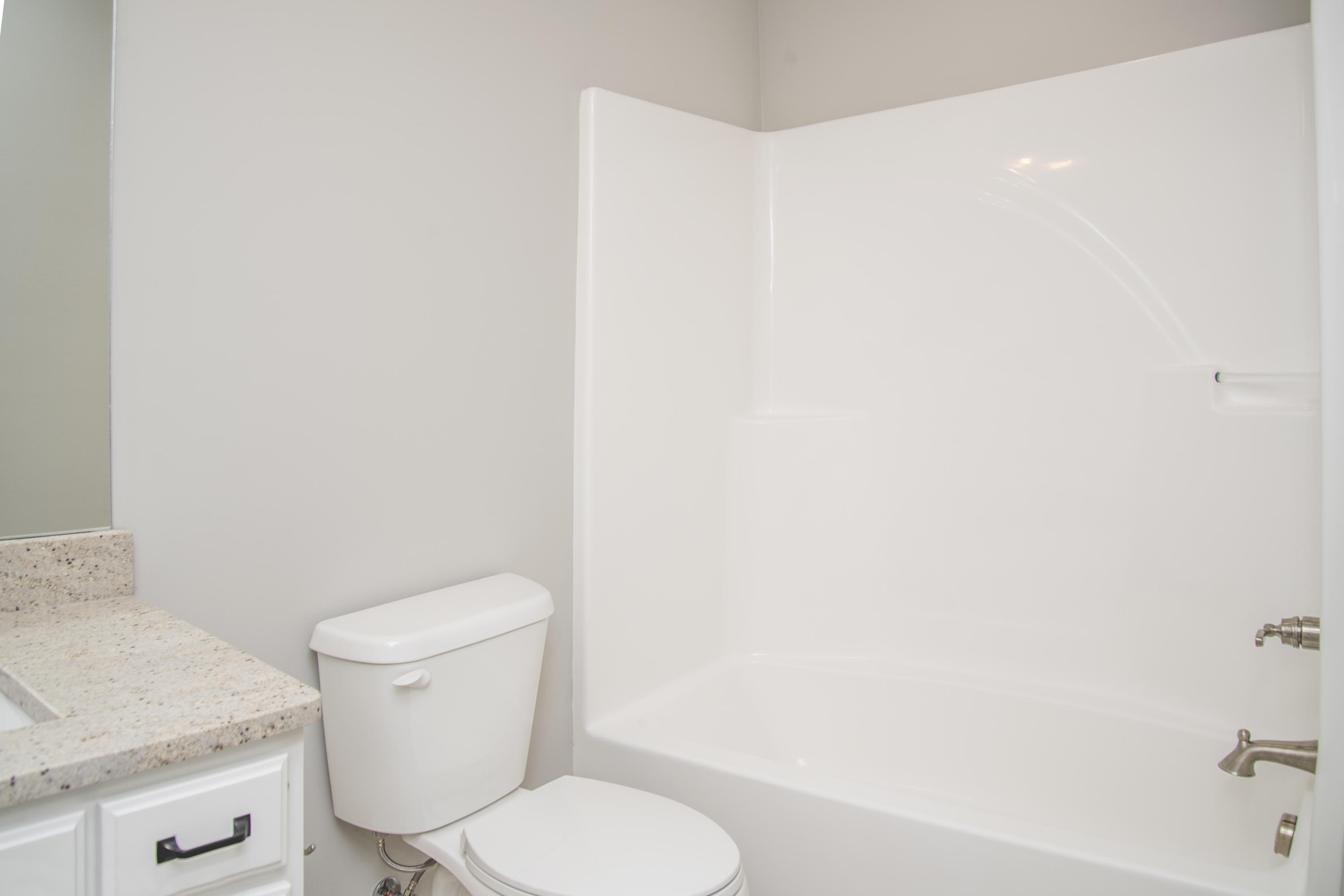 445 NE Bellingham Drive, 37c