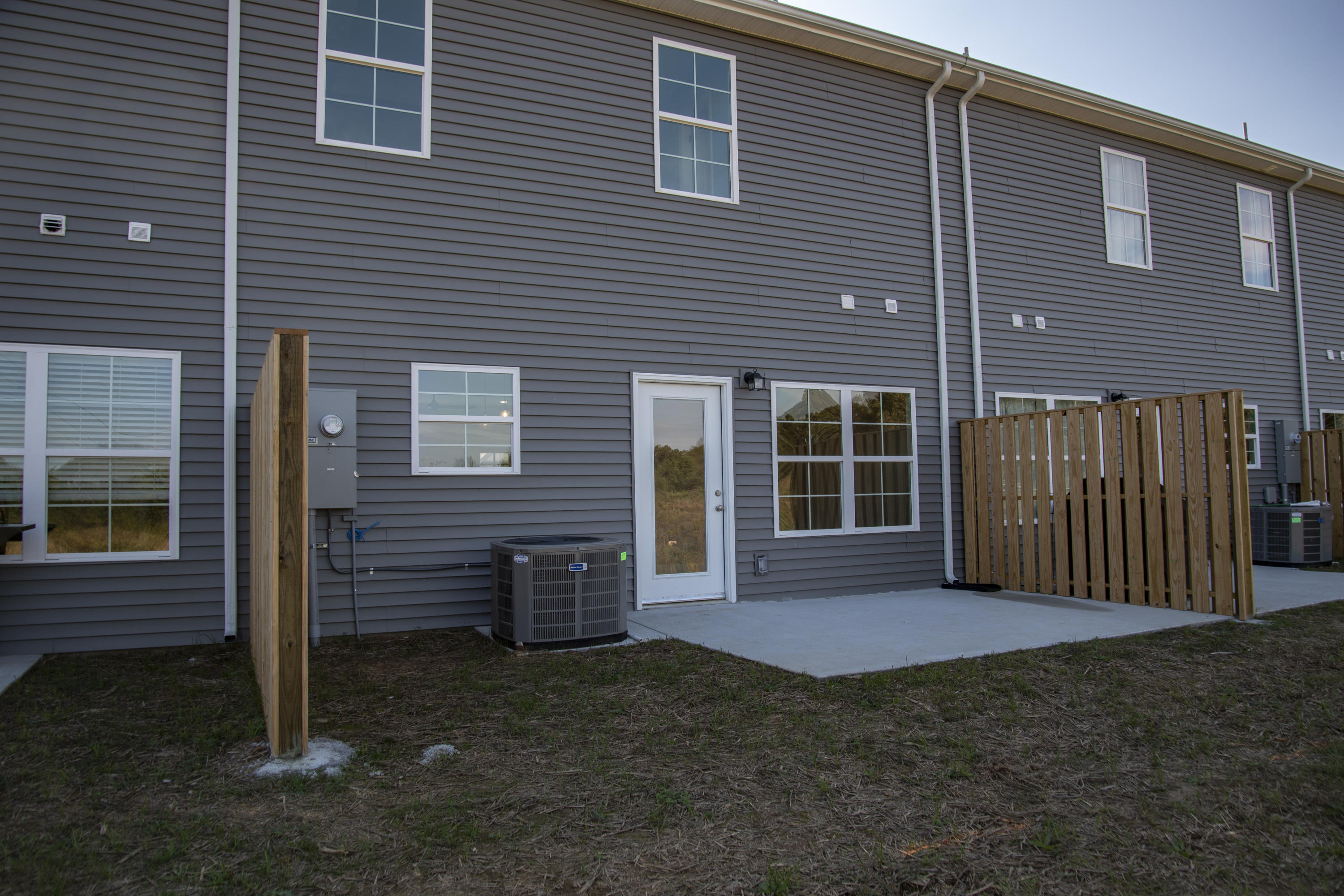 445 NE Bellingham Drive, 37c