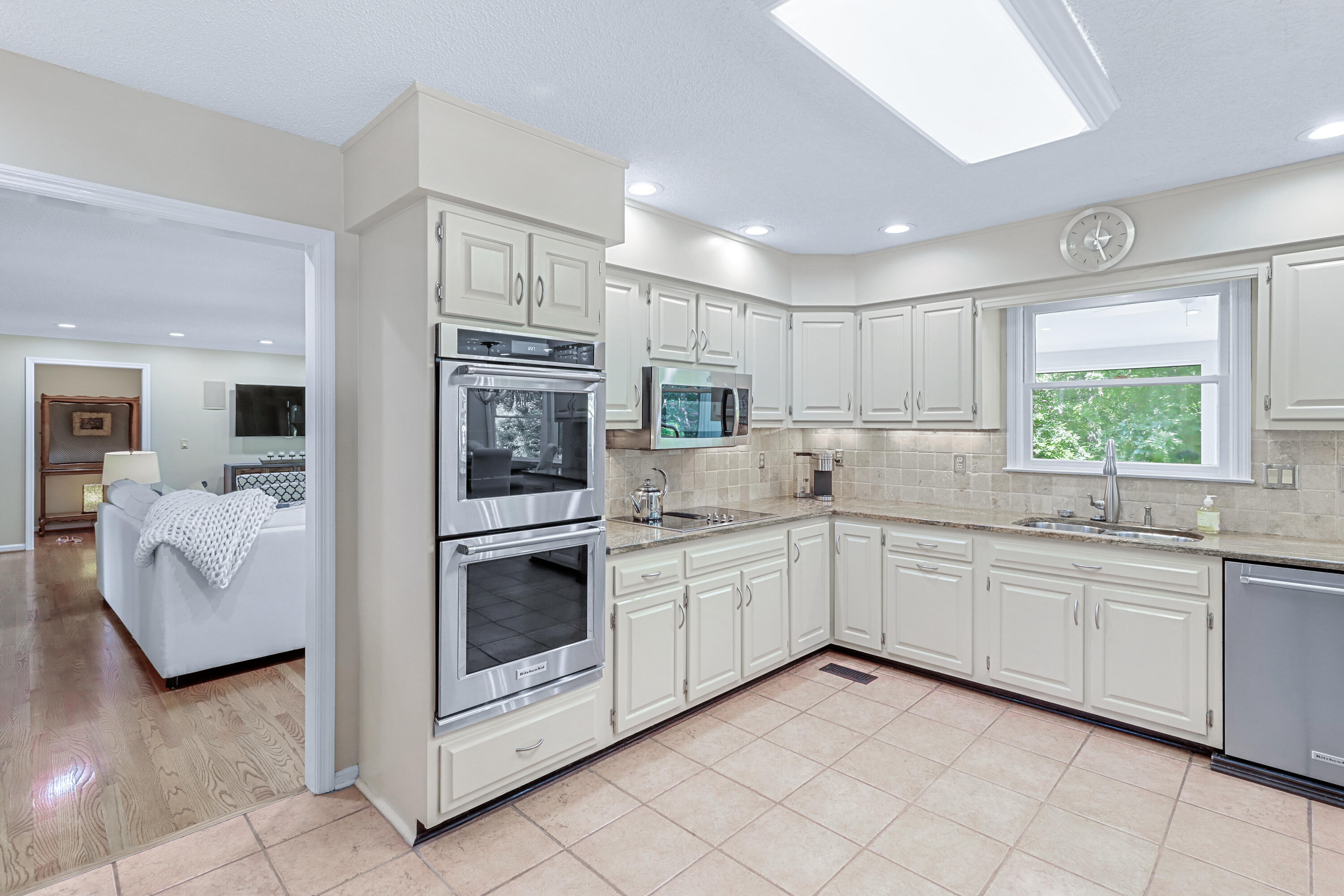 9321 Royal Mountain Drive