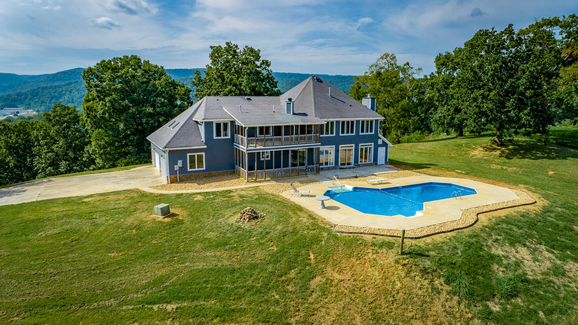 13710 Dayton Pike