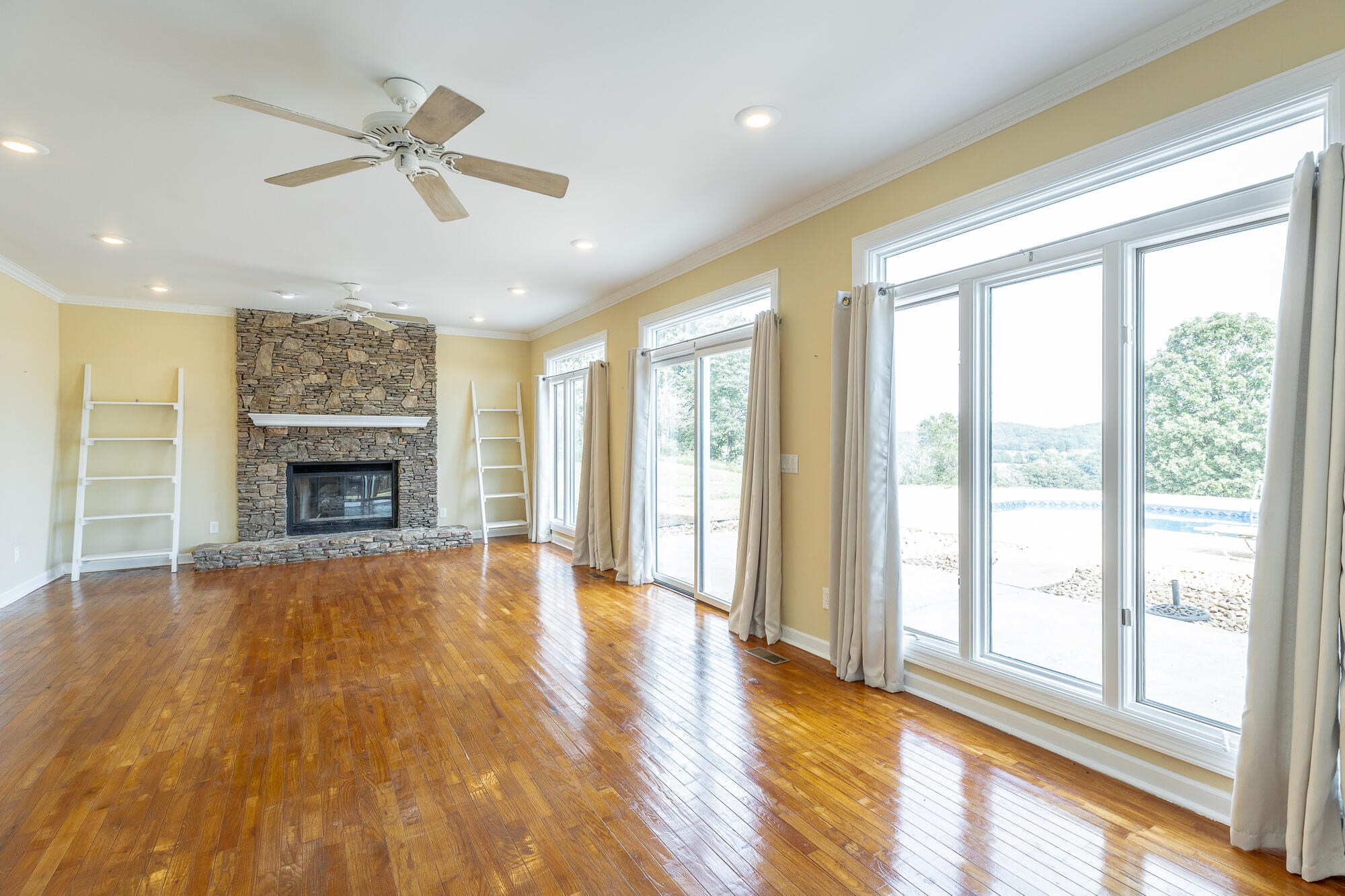 13710 Dayton Pike