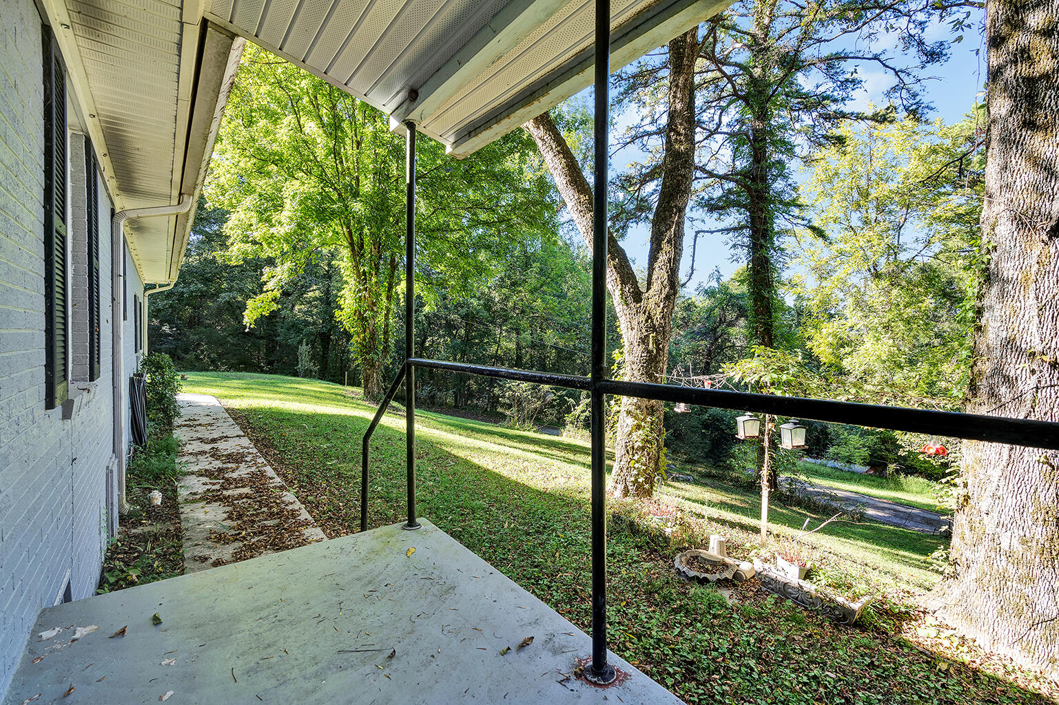 3351 Sweetens Cove Road