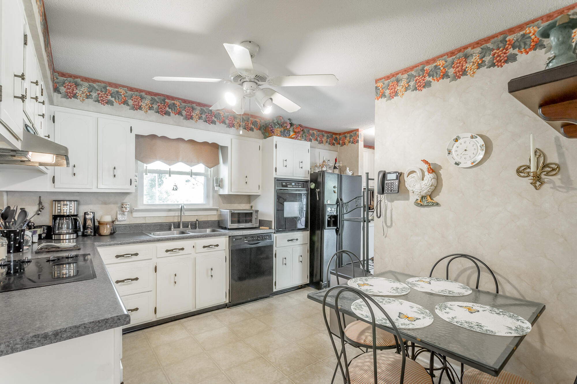 9685 Peaceful Lane