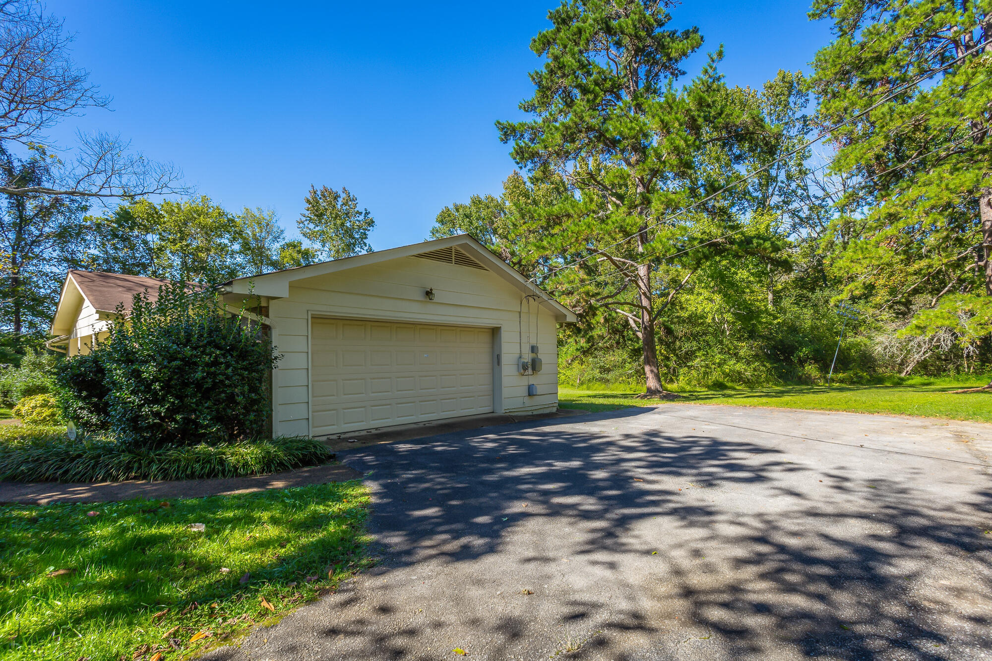 9685 Peaceful Lane
