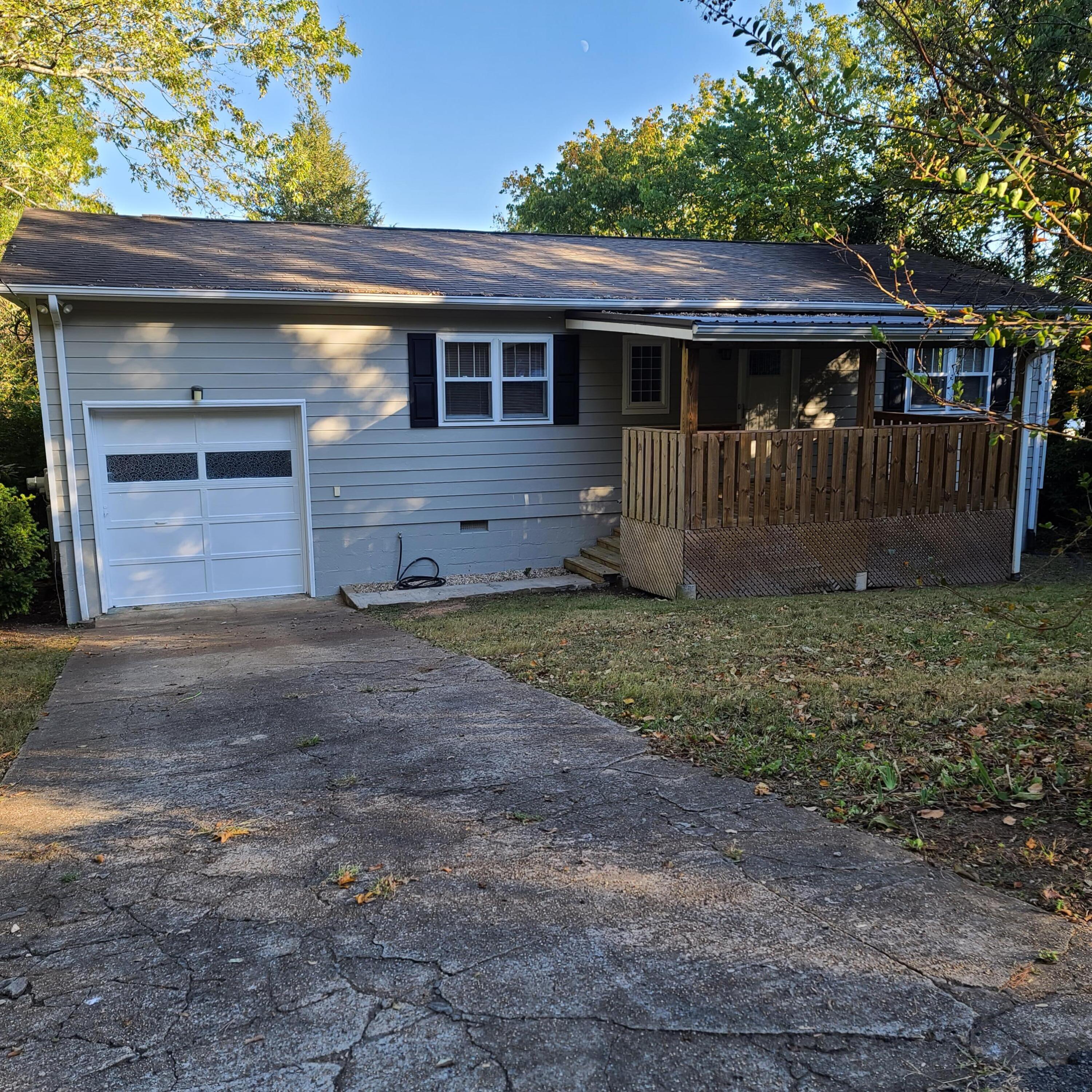 4202 Oakland Terrace