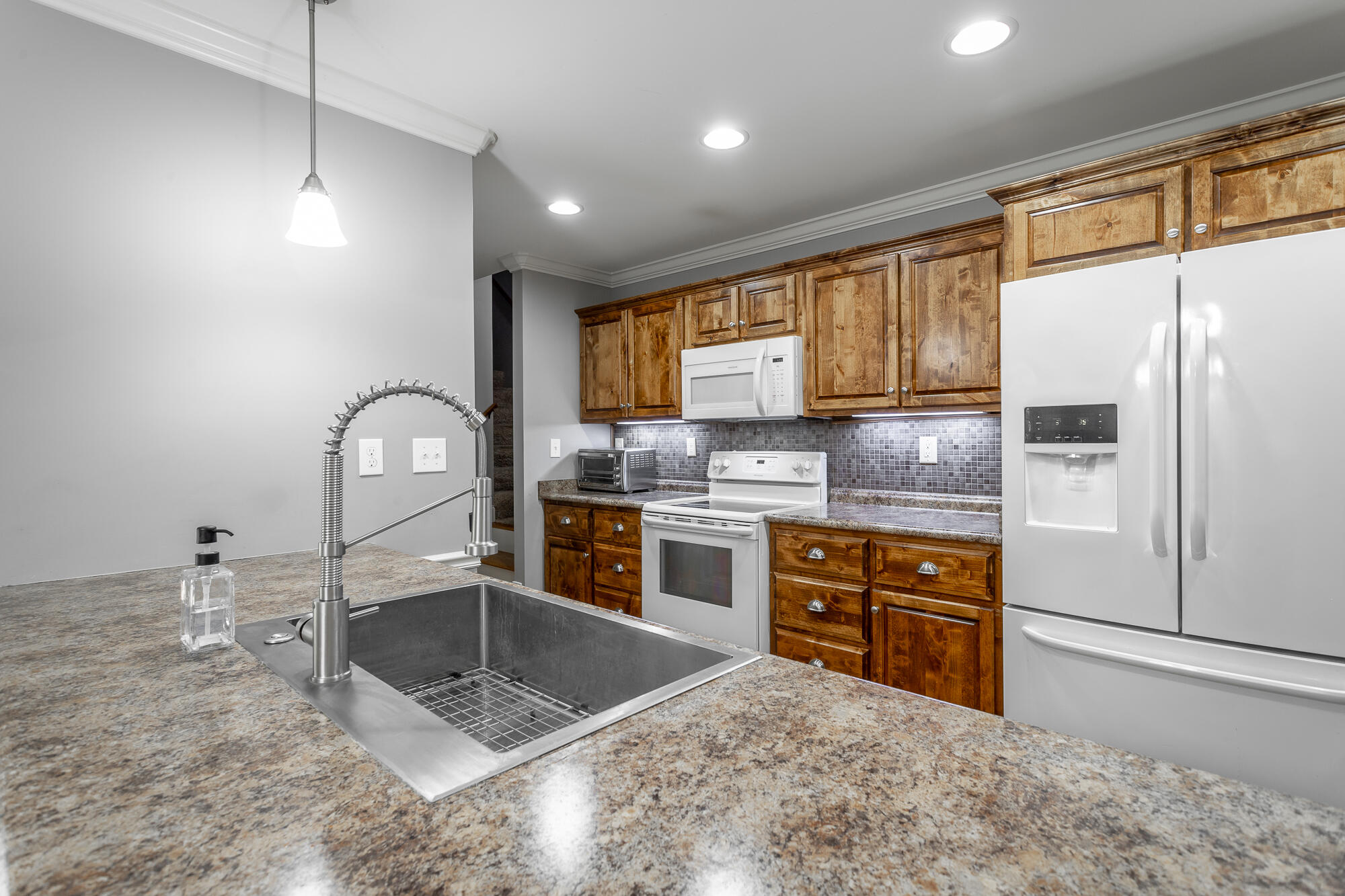 144 Mountain View Circle