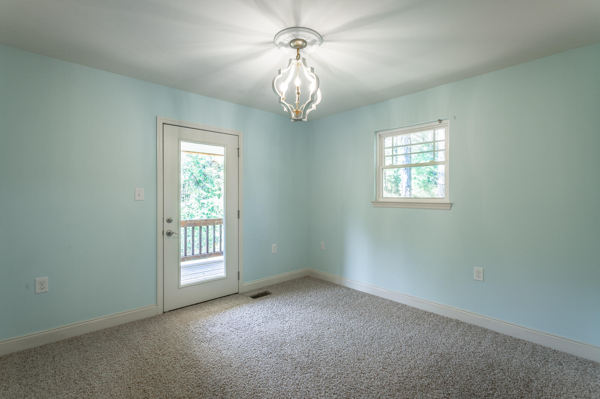 144 Mountain View Circle