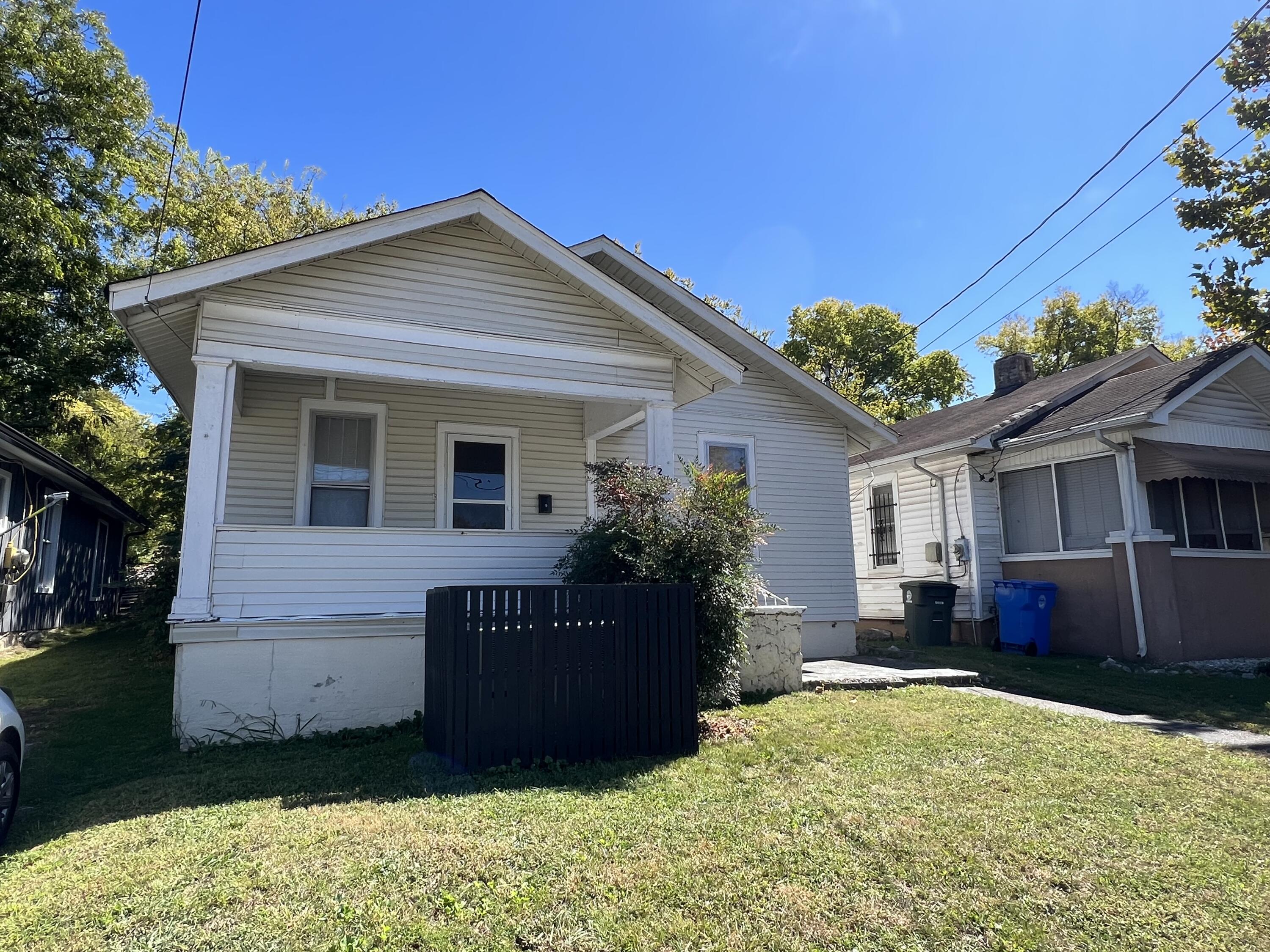 216 N Hickory Street