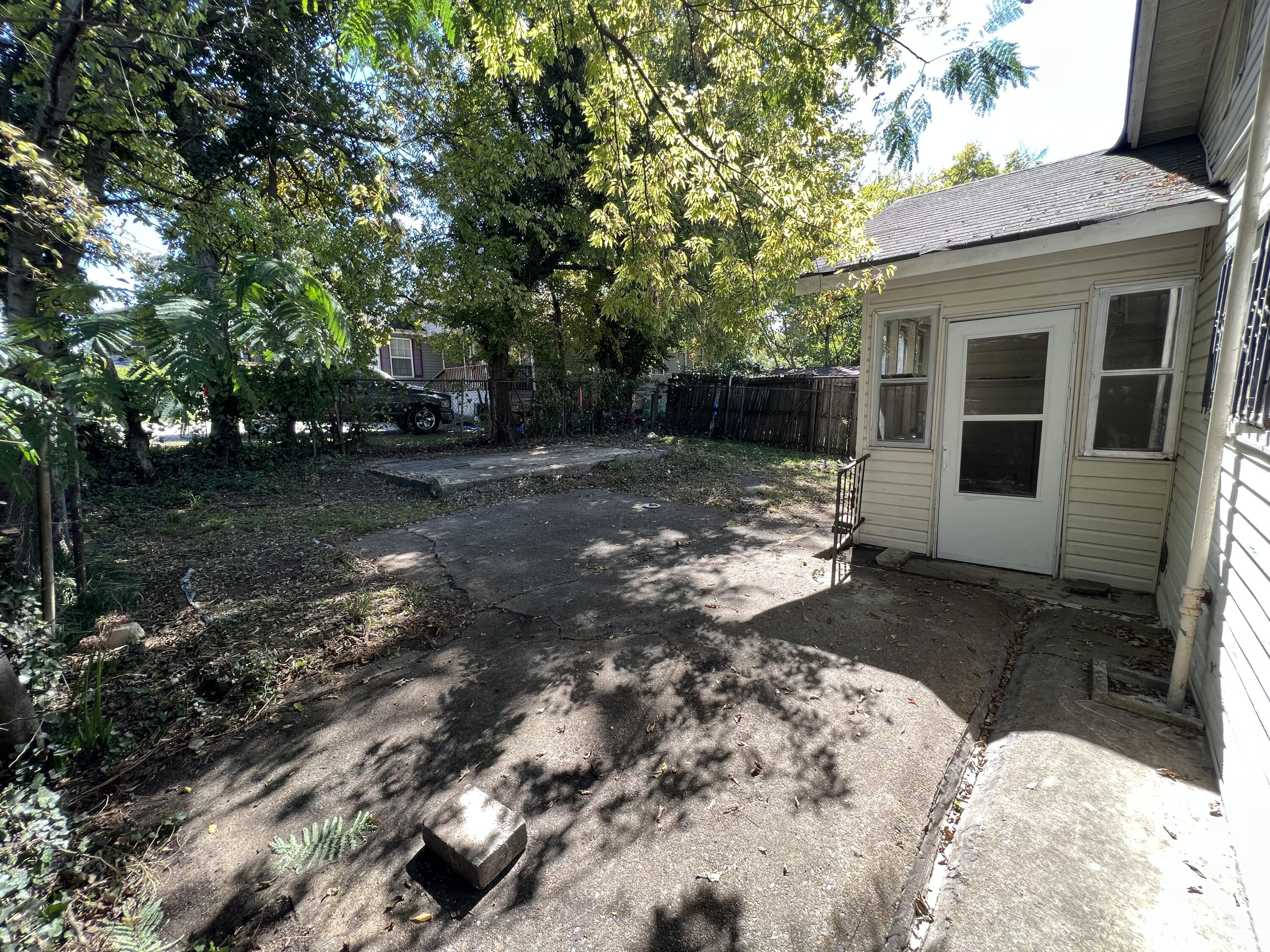 216 N Hickory Street