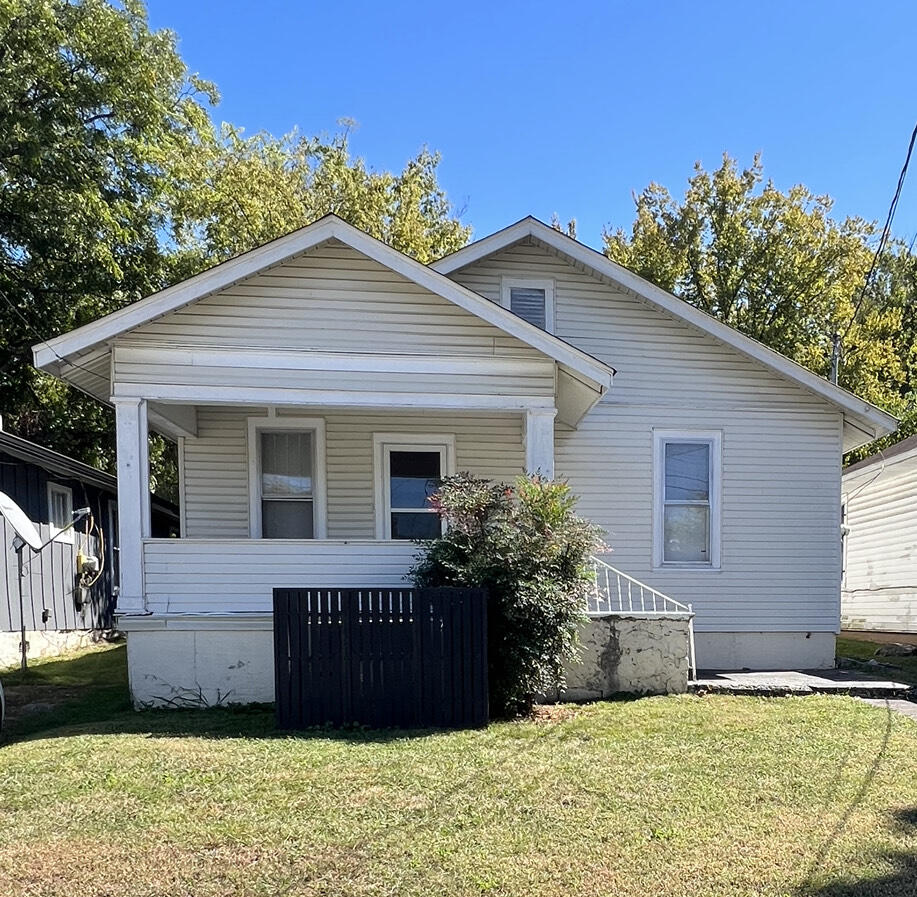 216 N Hickory Street