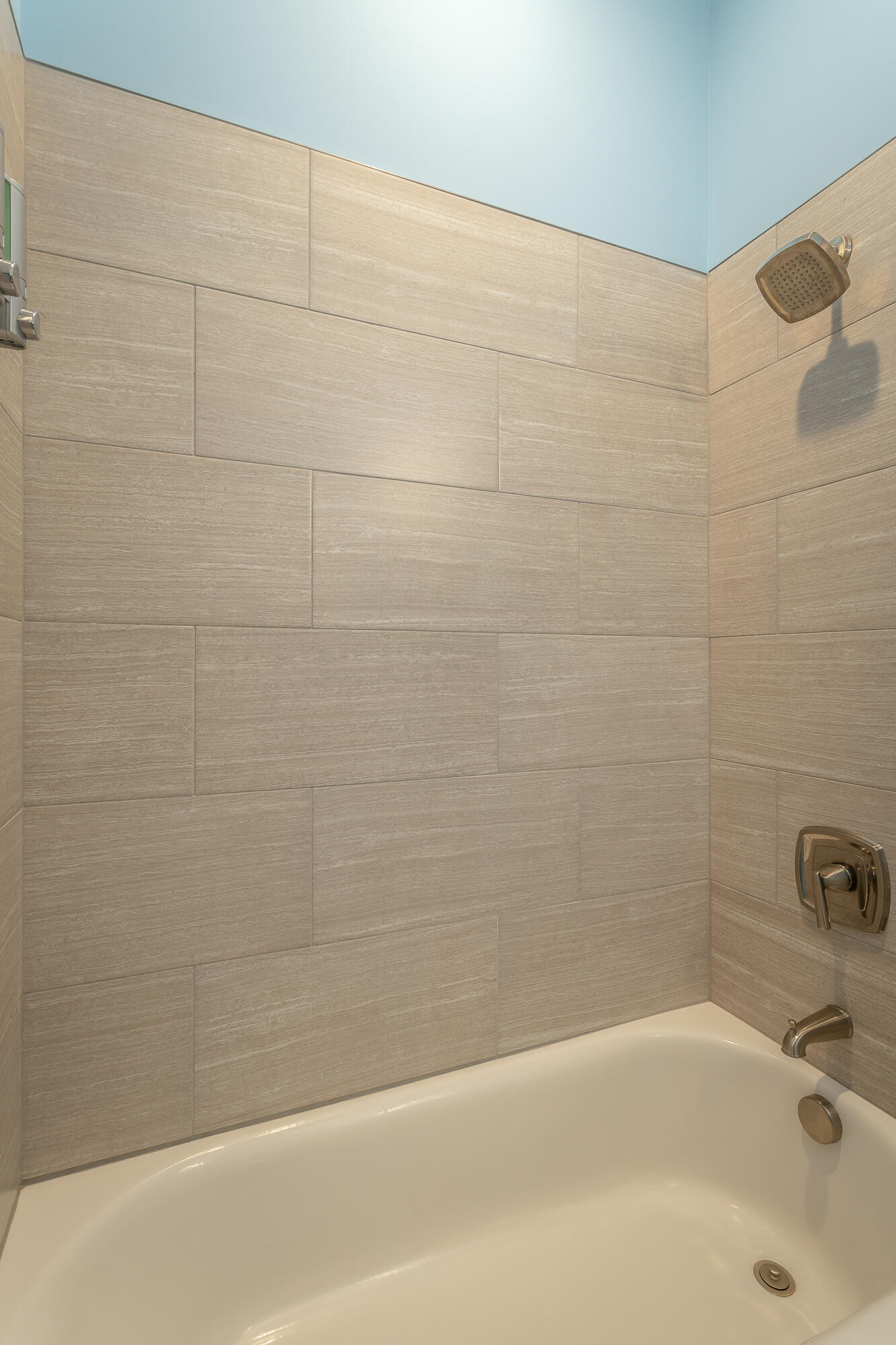 1445 Fagan Street, Apt 305